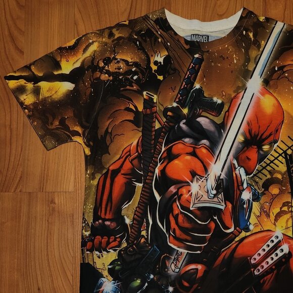 Marvel Deadpool Men's Shirt MED All Over Print AOP Short Sleeve - Picture 6 of 9